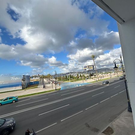 Splendide Studio Haut Standing En Face De La Marina Et A 200 M Du Port De Tanger - 1 Chambre Double Bagian luar foto
